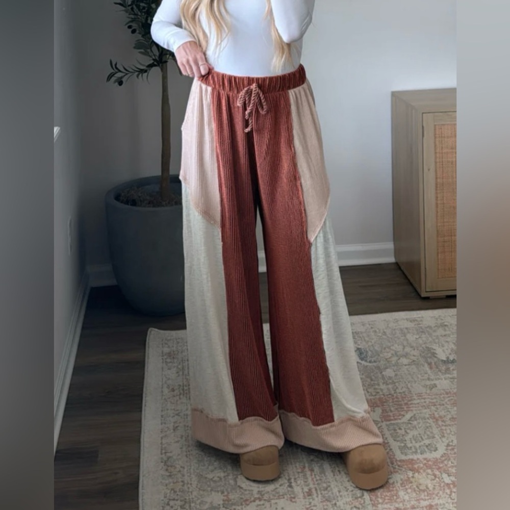 Wide Leg Color Block Pants